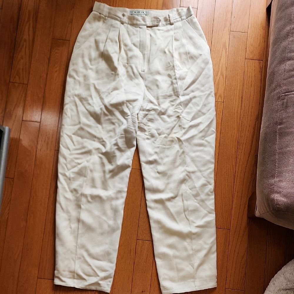 Chic Women's Cream Trousers - Size Women's 8